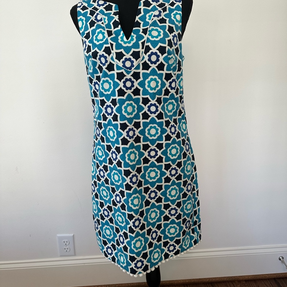 NWT Trina Turk abstract blue printed shift dress size 6